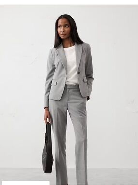 Banana Republic Jacket and Avery Curvy Women's Gray Pants